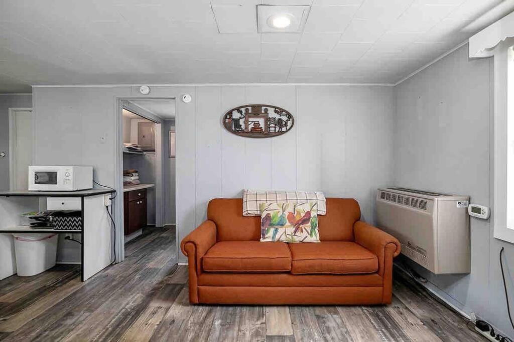 Pet-Friendly Cabin With Dock, Firepit, Bbq Newaygo Ngoại thất bức ảnh